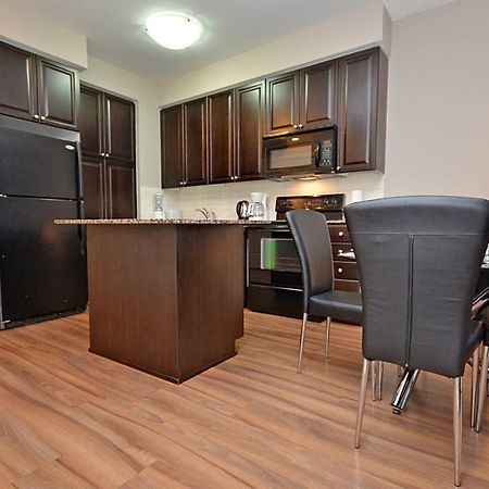Urban Furnished Suites - Місісаґа Екстер'єр фото