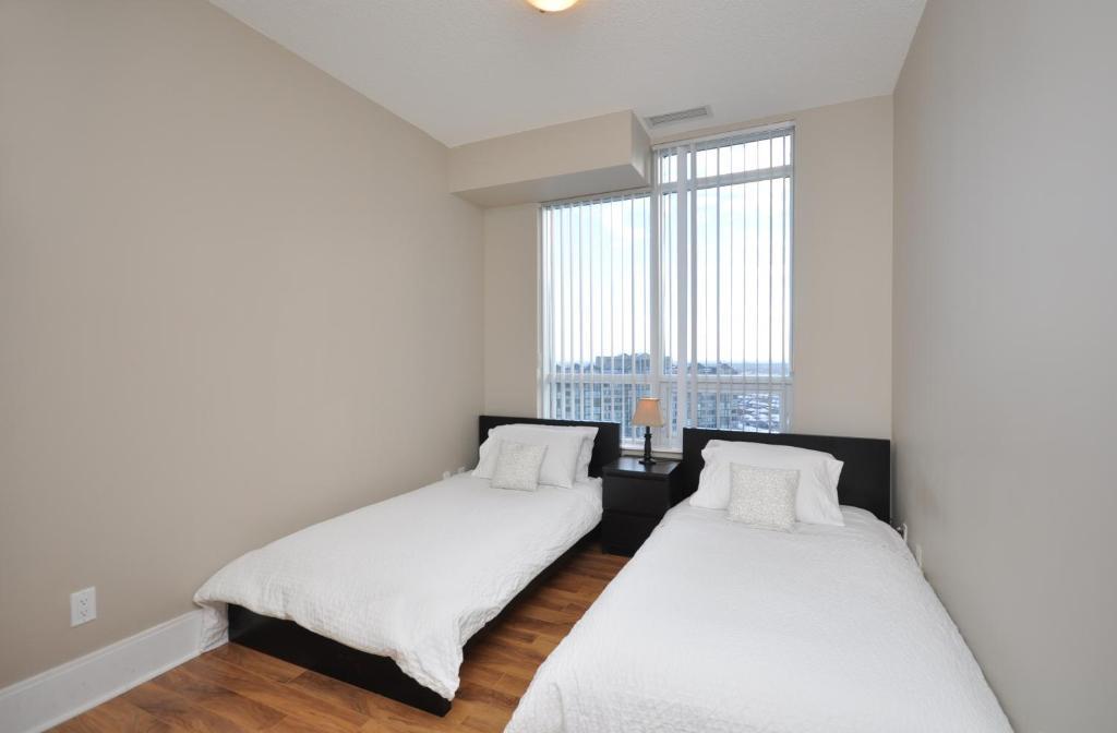 Urban Furnished Suites - Місісаґа Номер фото