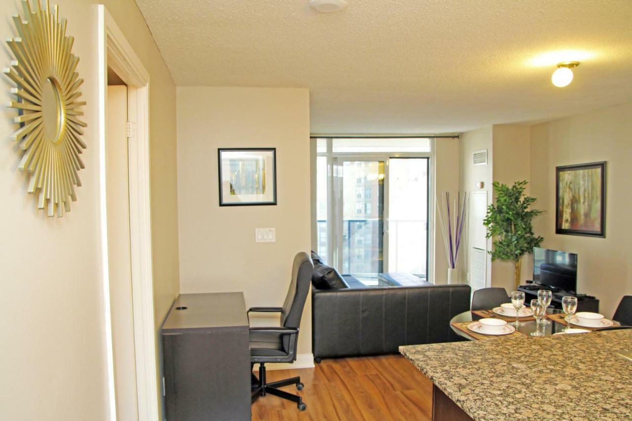 Urban Furnished Suites - Місісаґа Екстер'єр фото