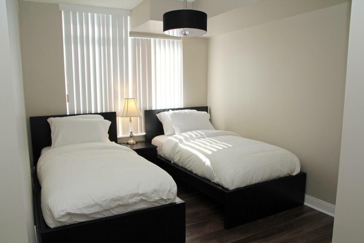 Urban Furnished Suites - Місісаґа Екстер'єр фото