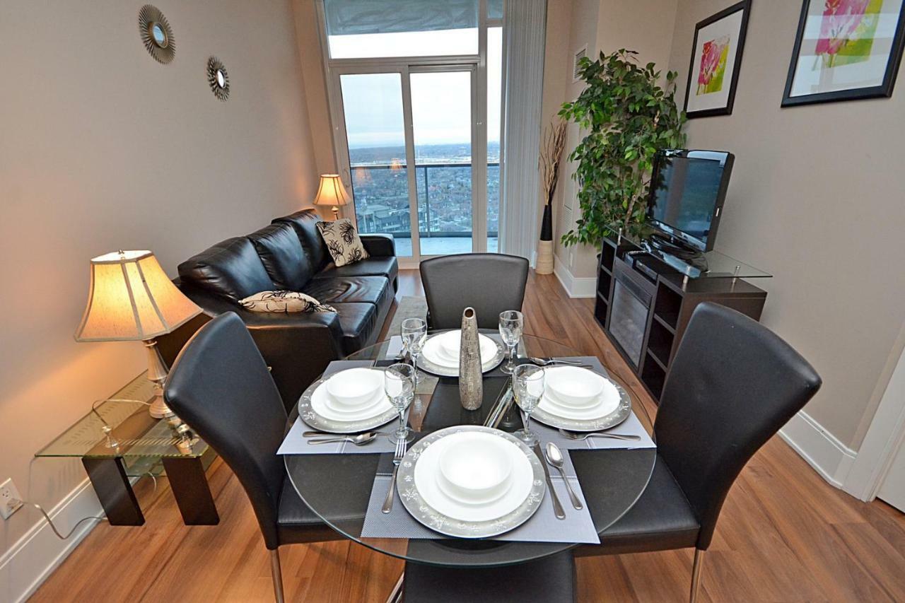 Urban Furnished Suites - Місісаґа Екстер'єр фото