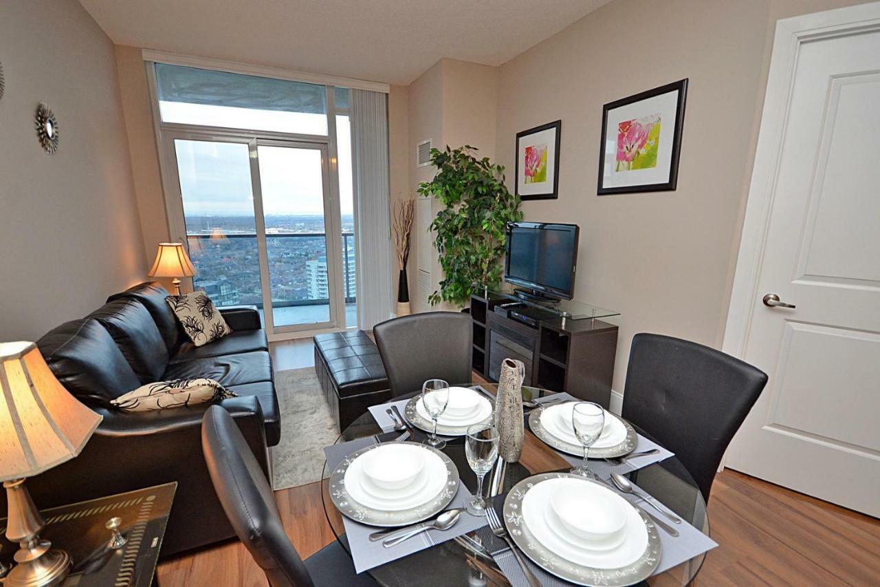 Urban Furnished Suites - Місісаґа Екстер'єр фото