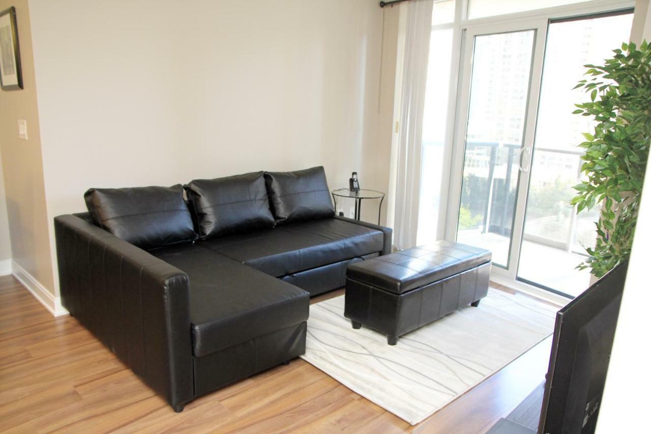 Urban Furnished Suites - Місісаґа Екстер'єр фото