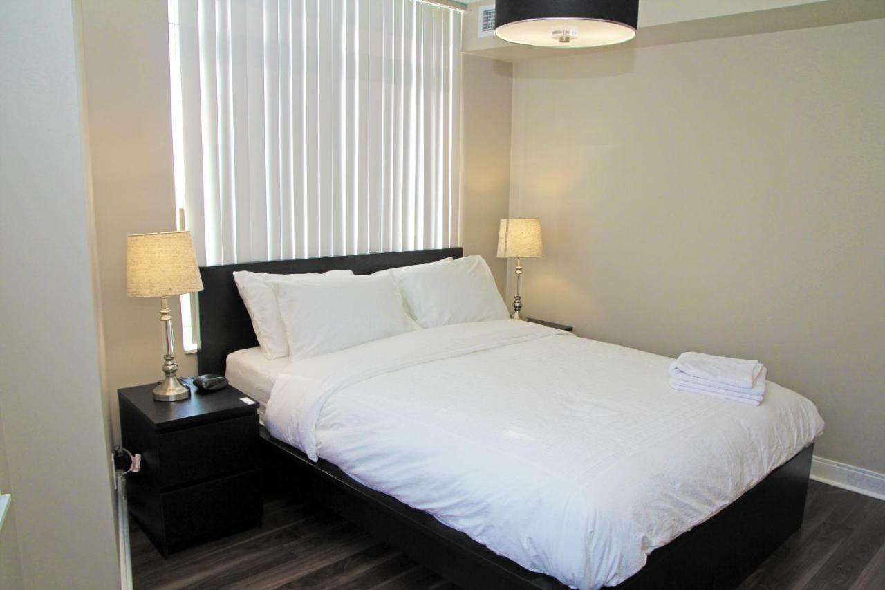 Urban Furnished Suites - Місісаґа Екстер'єр фото
