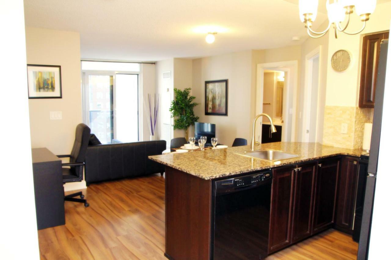 Urban Furnished Suites - Місісаґа Екстер'єр фото